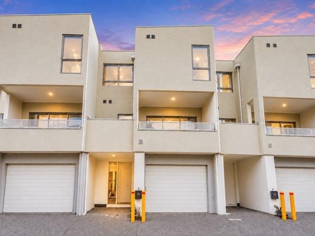 Townhouse for rent in Camerons Creek, Victoria