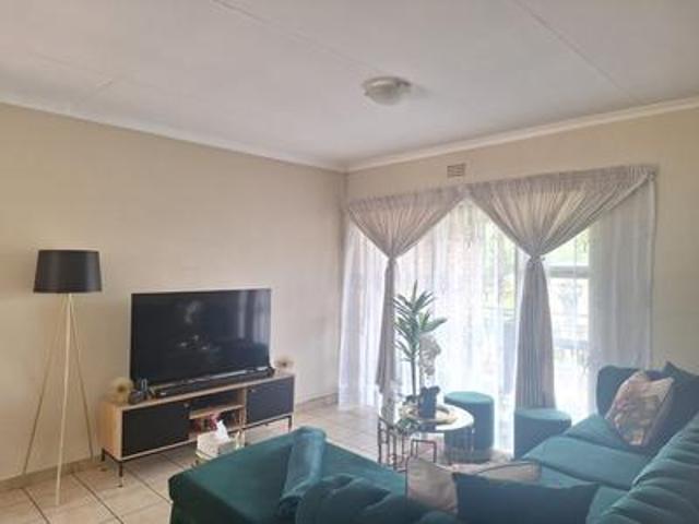 Townhouse for sale in Ekurhuleni, Gauteng