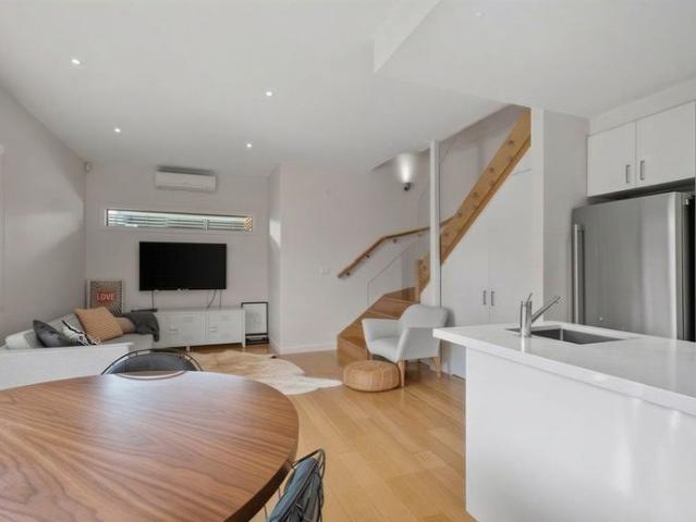 Townhouse for rent in Camerons Creek, Victoria
