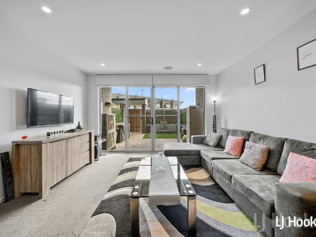 Townhouse for rent in Queanbeyan, New South Wales