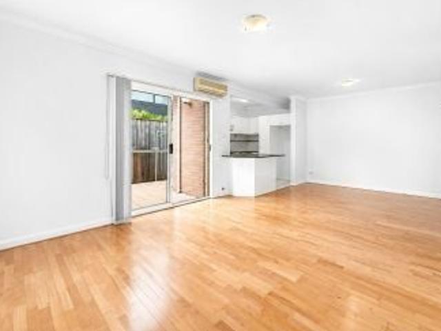 Townhouse for rent in Sydney, New South Wales