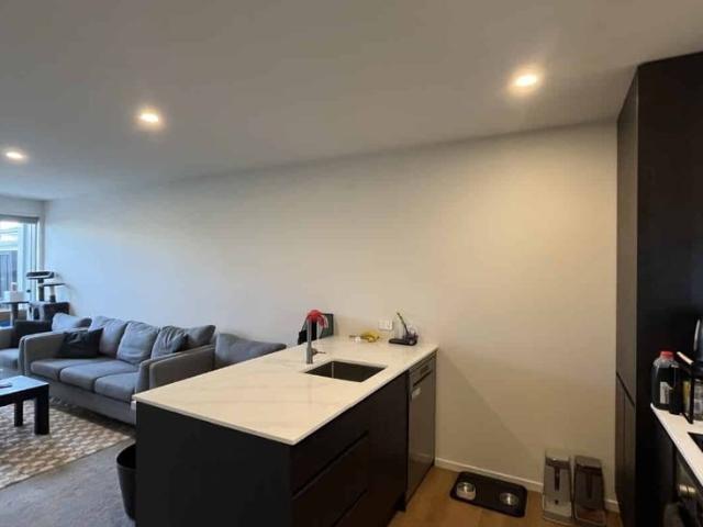 Townhouse for rent in Shirley, Canterbury