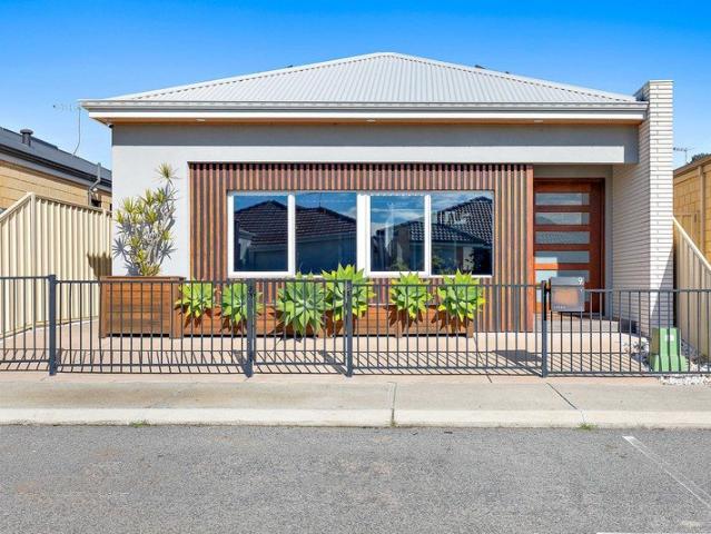 House for rent in Success, Western Australia