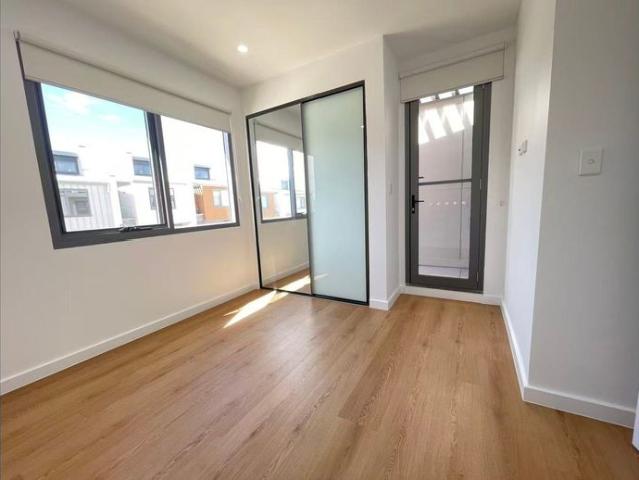 Townhouse for rent in Sydney, New South Wales