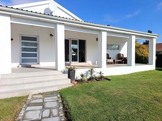 House for sale in Port Elizabeth, Eastern Cape