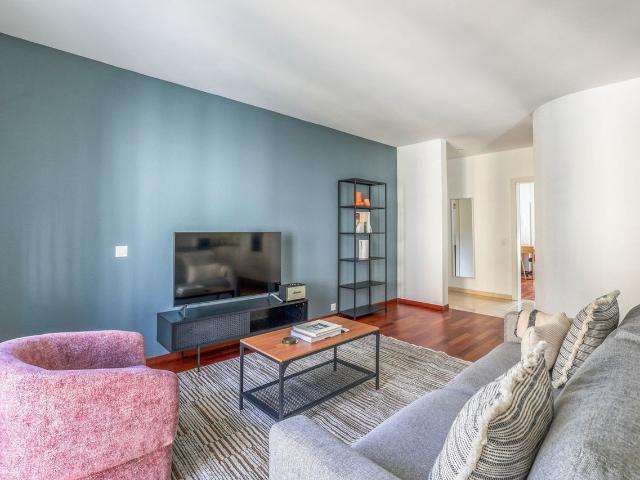 Apartment mieten in Einigen, Zürich