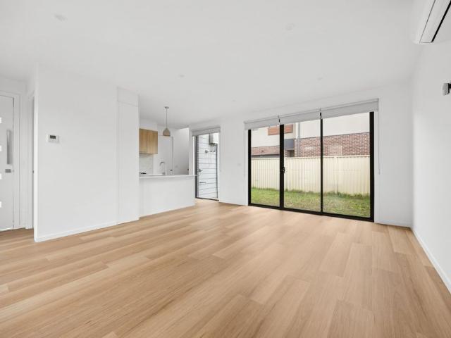 Townhouse for rent in Camerons Creek, Victoria