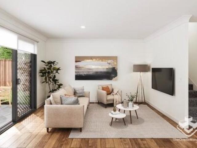 Townhouse for rent in Toombul, Queensland