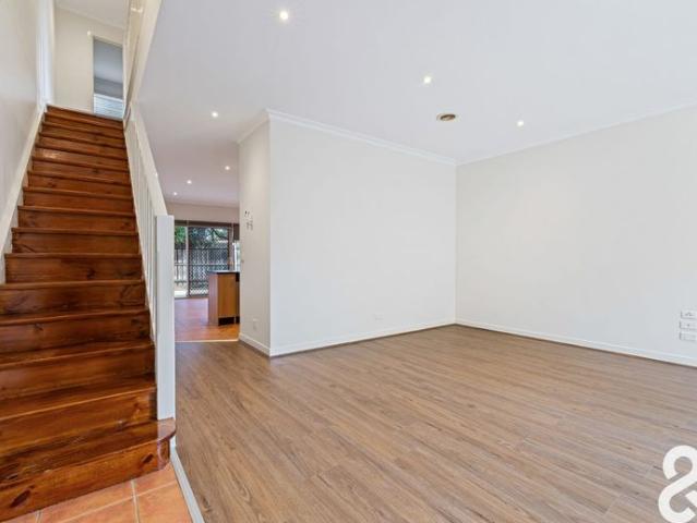 Townhouse for rent in Camerons Creek, Victoria