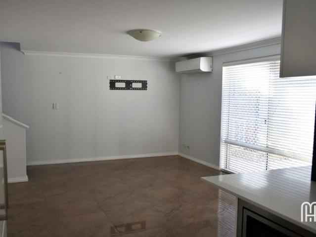 Townhouse for rent in Stirling, Western Australia