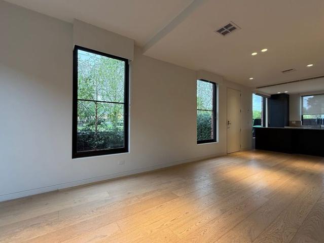 Townhouse for rent in Northcote, Melbourne