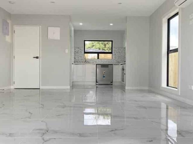 Townhouse for rent in Avondale, Oroua County