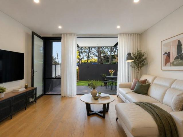 Townhouse for rent in Upper North Shore, Sydney