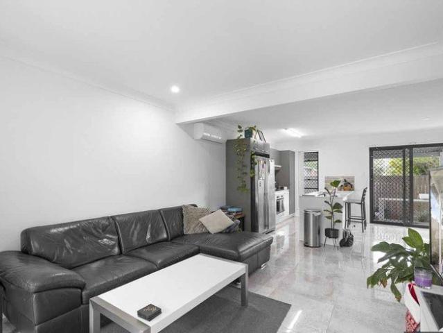 Townhouse for rent in Toombul, Queensland