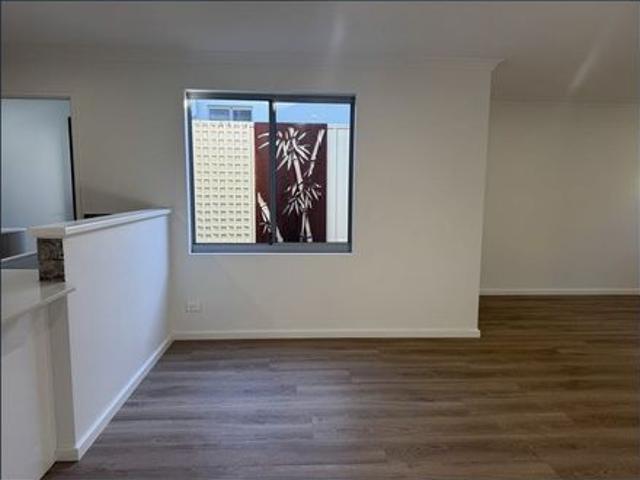 Townhouse for rent in Stirling, Western Australia