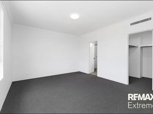 Townhouse for rent in Landsdale, Western Australia