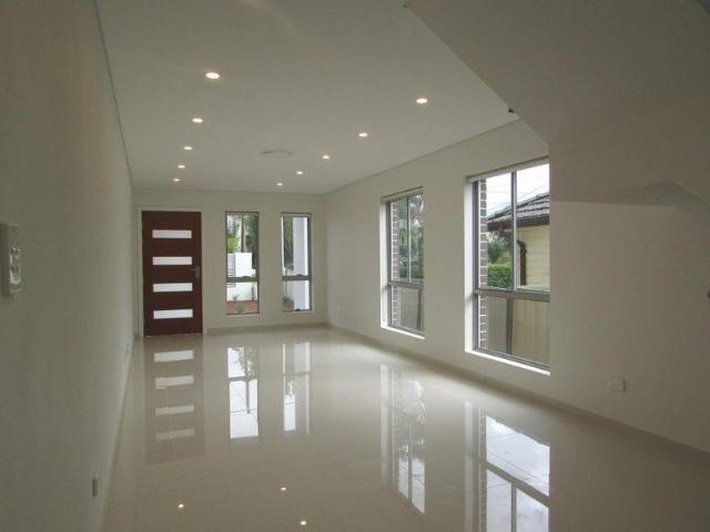 Duplex for rent in Sydney, New South Wales