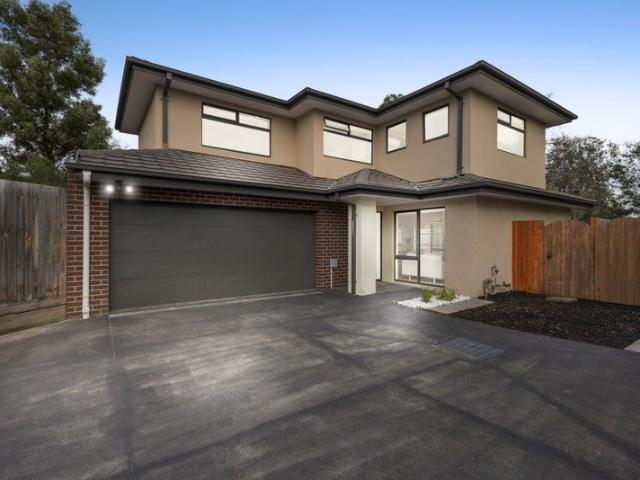 Townhouse for sale in Camerons Creek, Victoria