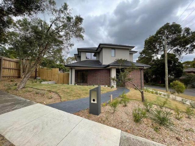 Townhouse for rent in Mount Waverley, Melbourne