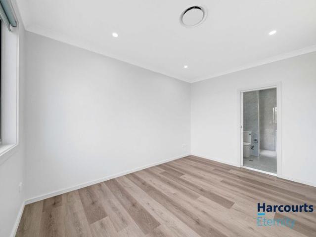 Townhouse for rent in Sydney, New South Wales