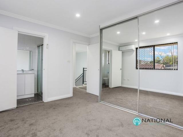 Townhouse for rent in Sydney, New South Wales
