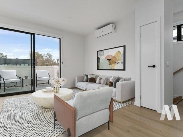 Townhouse for rent in Camerons Creek, Victoria