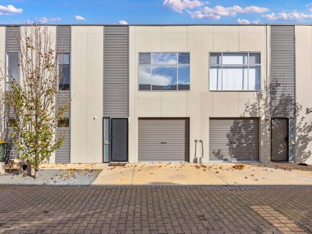 Townhouse for rent in Horseshoe Creek, South Australia