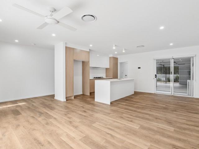 Townhouse for rent in Toombul, Queensland