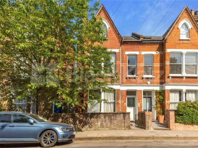 Apartment for rent in Chalk Farm, Greater London