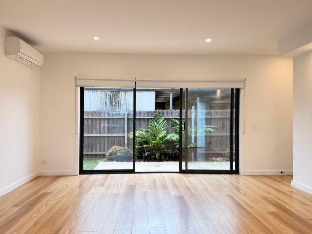 Townhouse for rent in Lalor, Melbourne