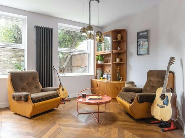 Townhouse for rent in Putney, Greater London