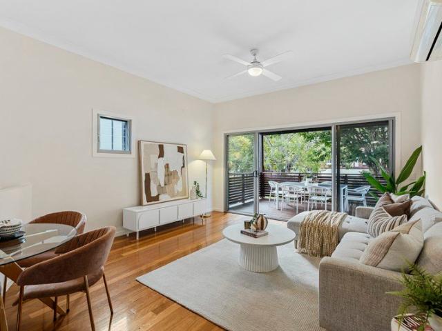 Townhouse for sale in Toombul, Queensland