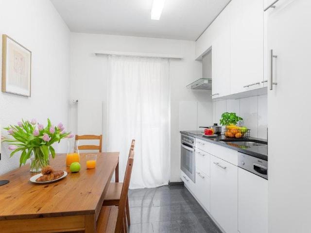 Apartment mieten in Einigen, Zürich
