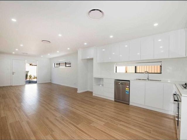 Townhouse for rent in Sydney, New South Wales