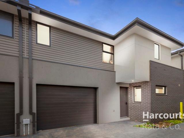 Townhouse for sale in Camerons Creek, Victoria