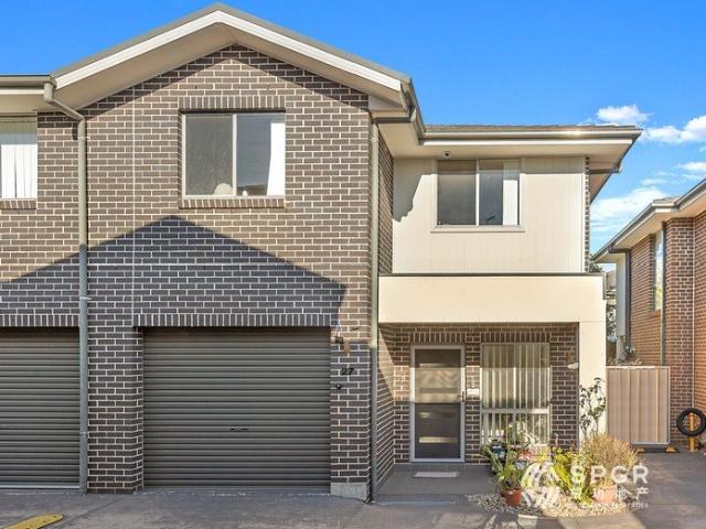 Townhouse for rent in Sydney, New South Wales