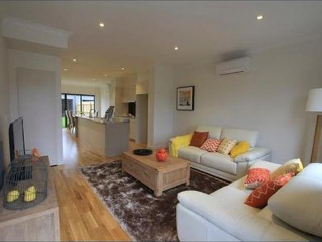 Townhouse for rent in Camerons Creek, Victoria