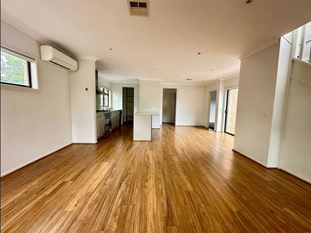 Townhouse for rent in Camerons Creek, Victoria
