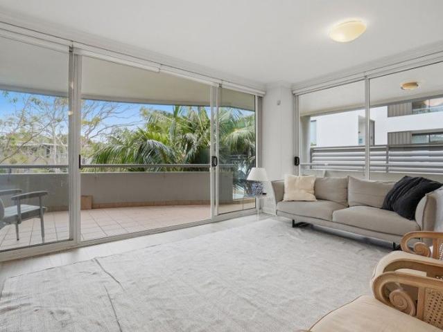 Apartment for sale in Rose Bay, Tasmania