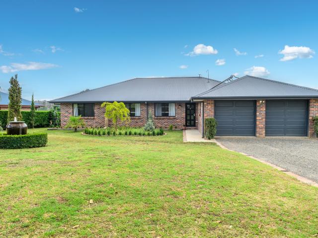 House for sale in Rocky River, New South Wales