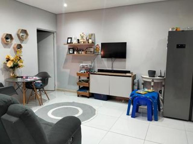 Apartment for rent in Queensburgh, Kwazulu-natal