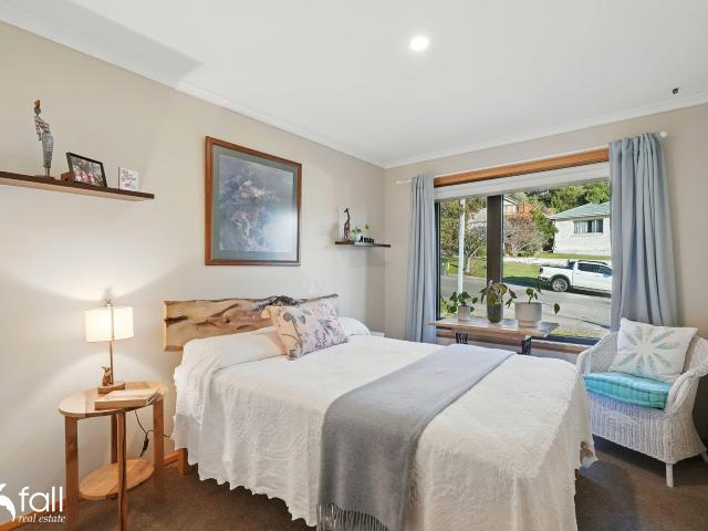 House for sale in Lenah Valley