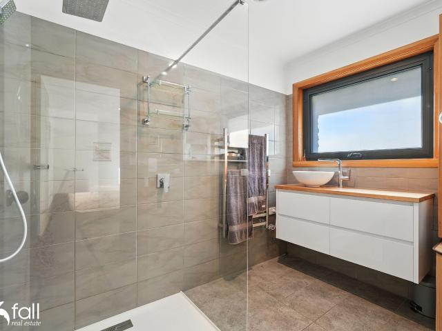 House for sale in Lenah Valley