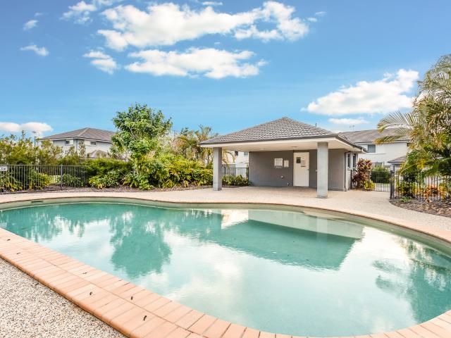 Townhouse for sale in Toombul, Queensland