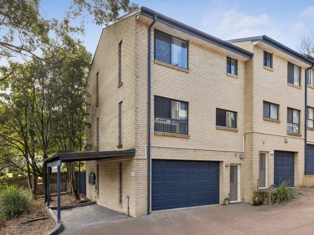 Townhouse for sale in Gosford, New South Wales