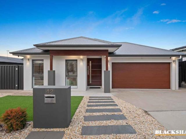 House for rent in Wright, District of Molonglo Valley