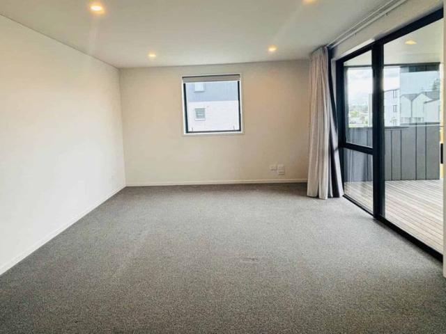 Apartment for rent in Owhata