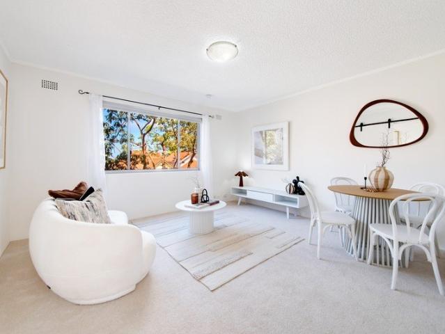 Apartment for sale in Lower North Shore, Sydney