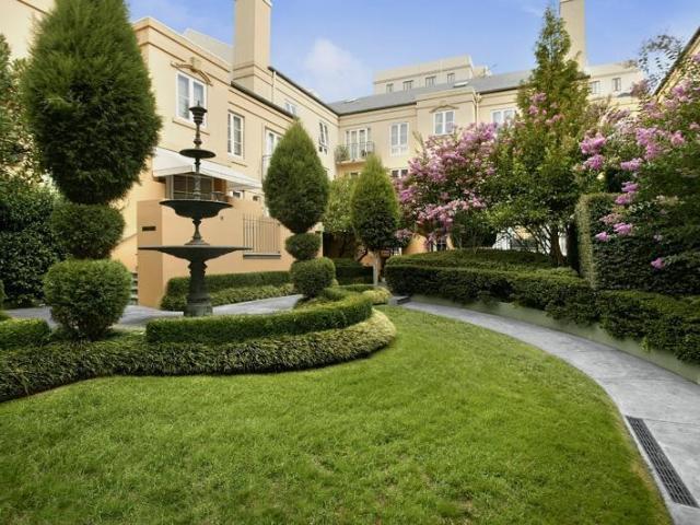 Apartment for rent in East Melbourne