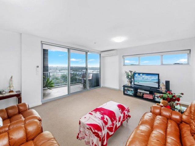 Apartment for sale in Warwick Farm, Sydney